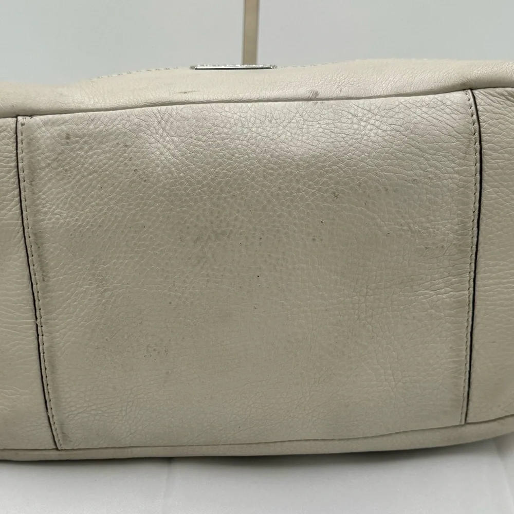 COACH PARK LEATHER CARRIE TOTE SILVER & PARCHMENT‎ F23284
